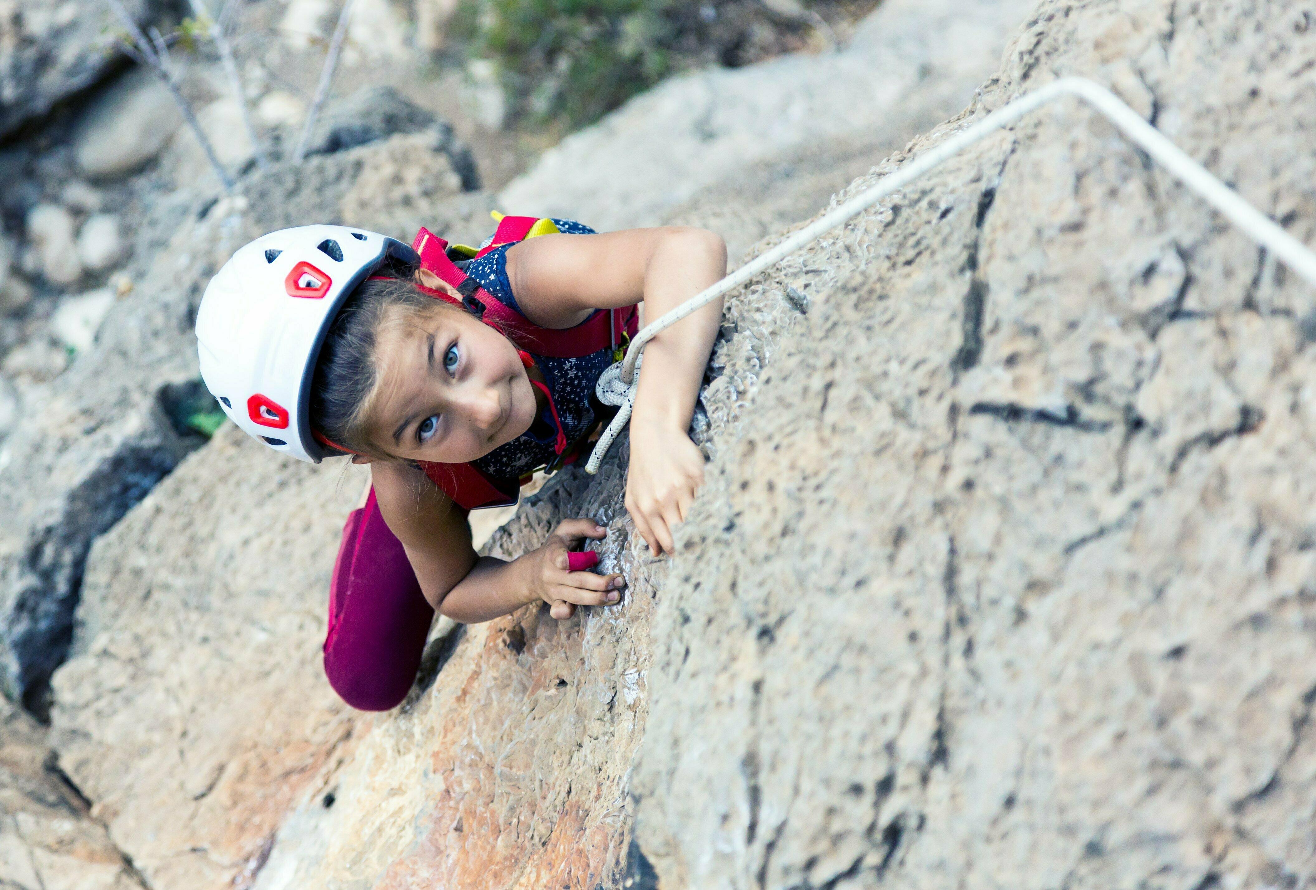 escalade  Ⓒ  