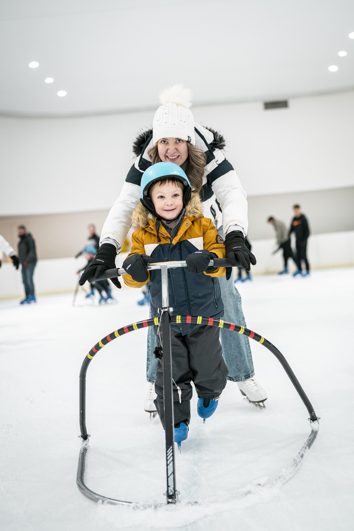 2512_BEN_BECKER_patinoire_premanon_0926  Ⓒ  Benjamin Becker