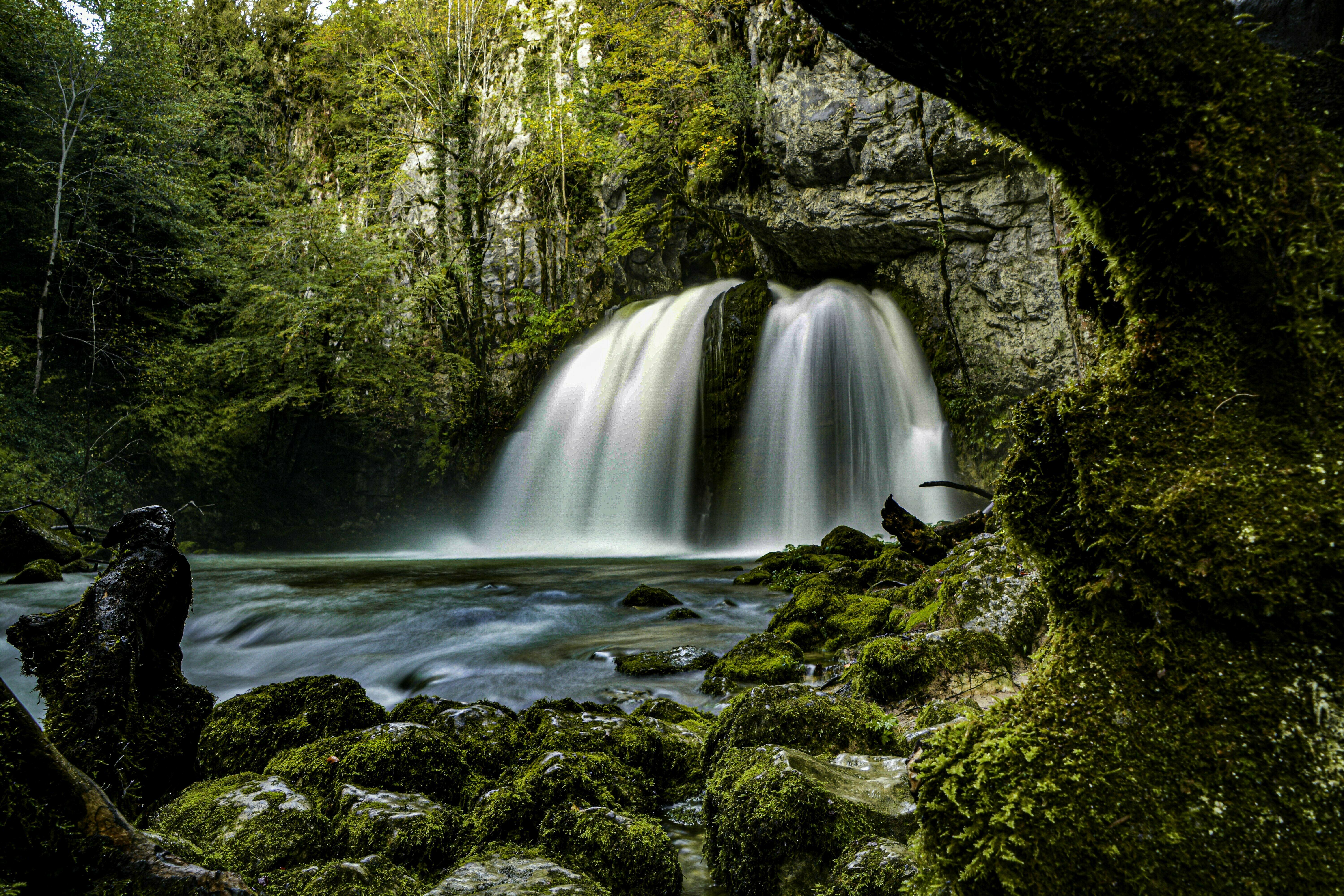 CASCADES_COMBES_ Ⓒ LEO_COMTE 