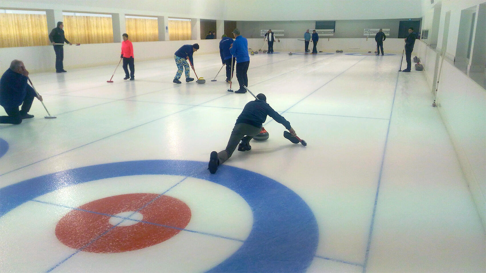 Patinoire de l'Espace des Mondes Polaires curling  Ⓒ  Baltik