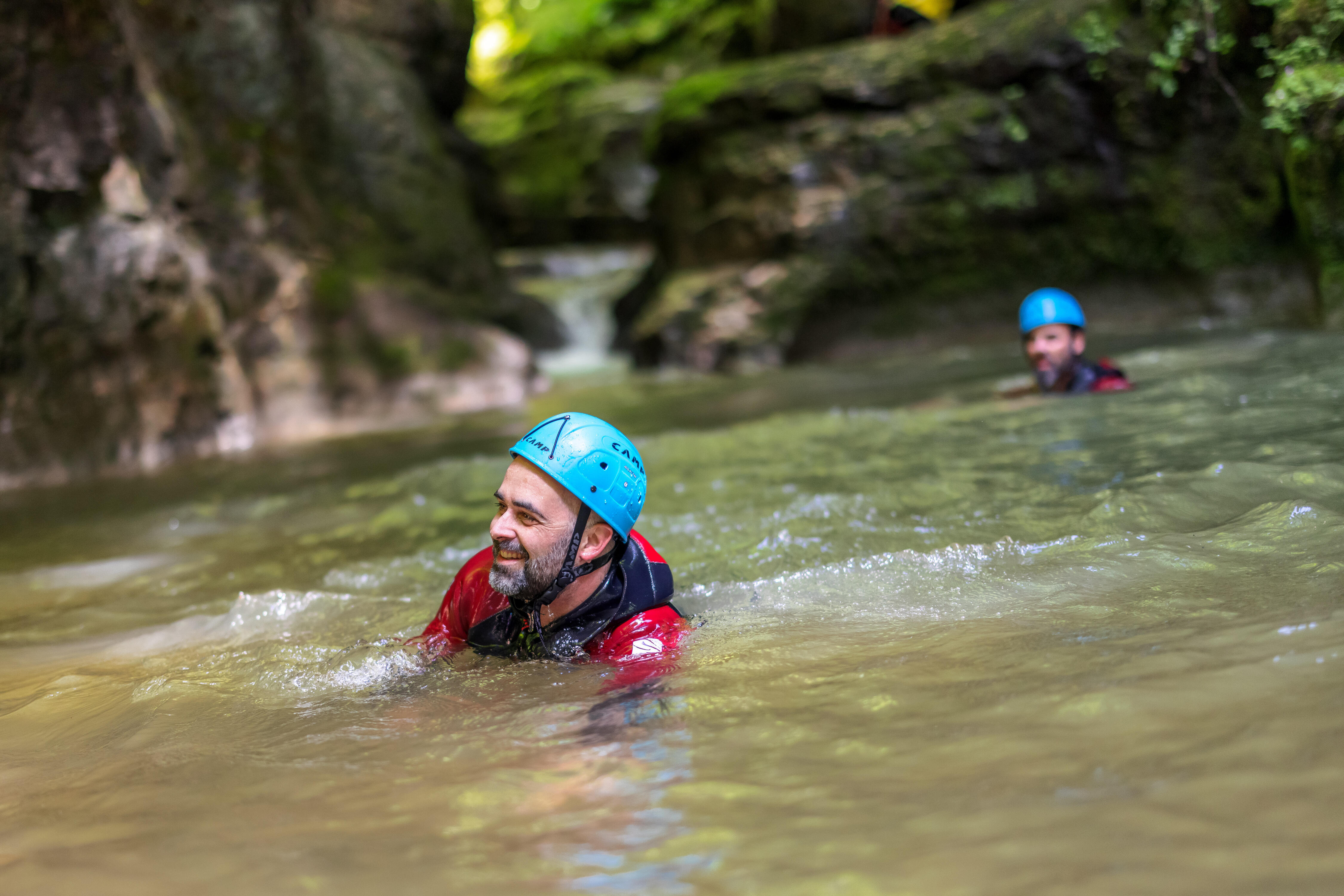 Canyoning jura  Ⓒ  Godin- la boite a montagne